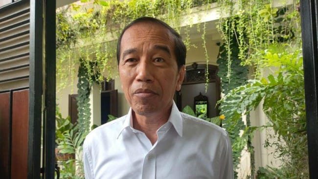 Presiden Jokowi menanggapi isu ijazah palsu dan menyebut tuduhan sebagai fitnah