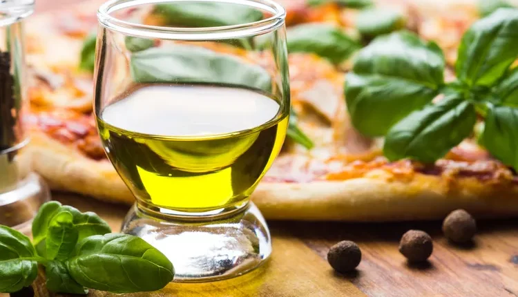 Dapatkan Manfaat Minyak Zaitun Tanpa Bikin Diet Boncos dan Perut Mual