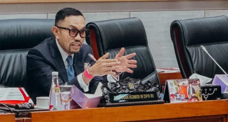 Sahroni Ungkap Alasan Presiden Prabowo Tetap Pertahankan Listyo Sigit Jadi Kapolri